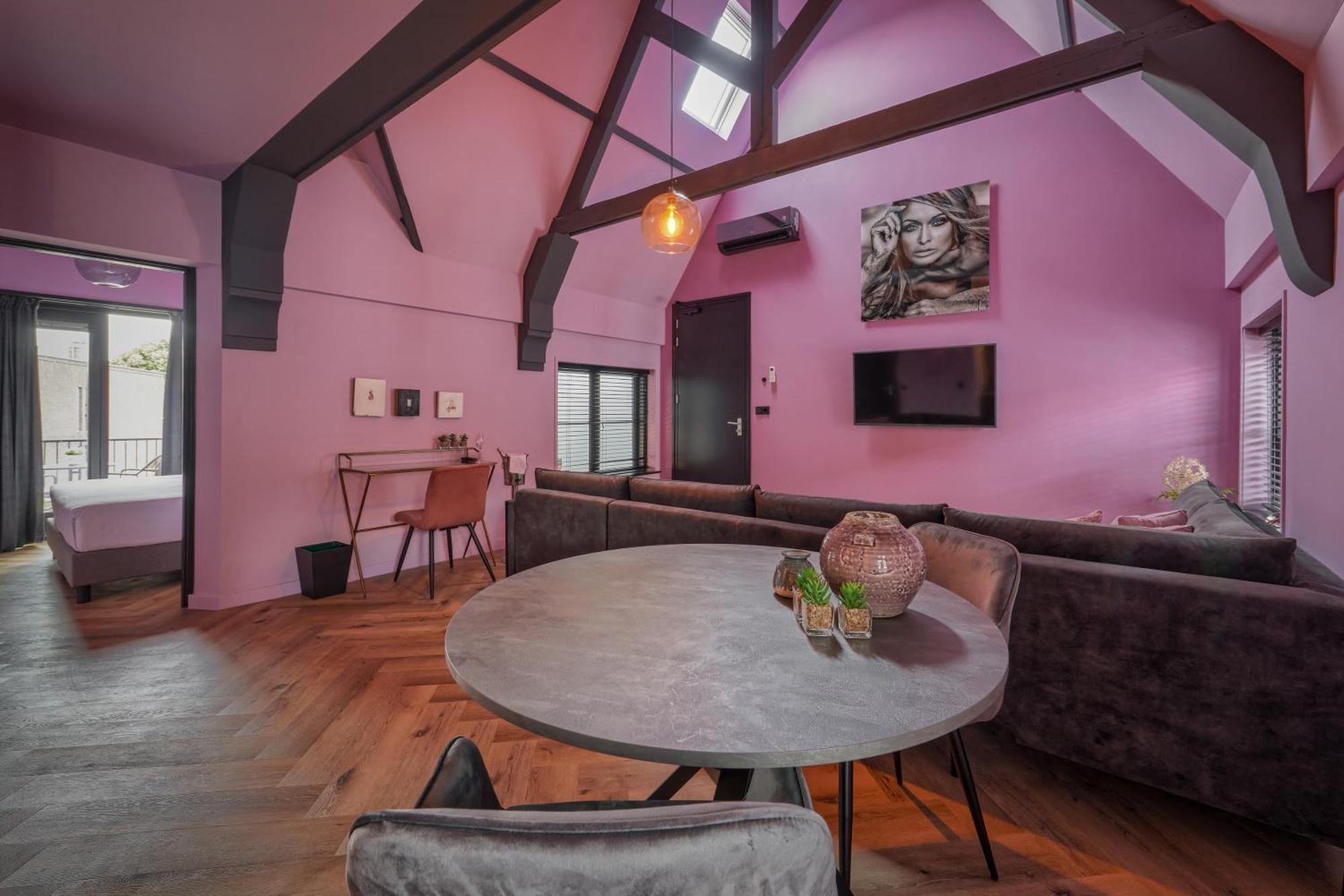 The Roosevelt Apartments Middelburg Room photo